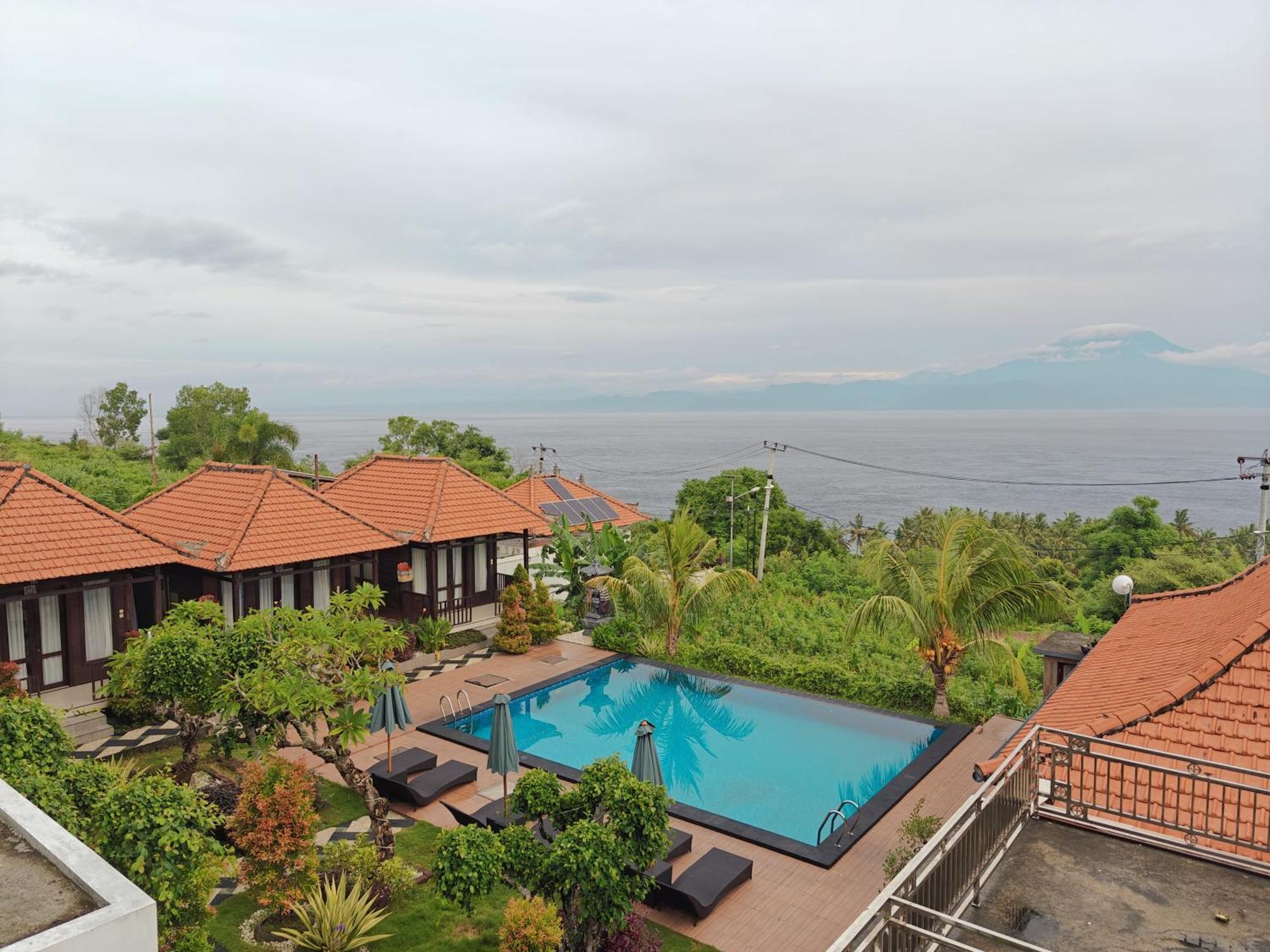 Nusa Sedayu Hotel By Ocean View Batununggul Exterior foto